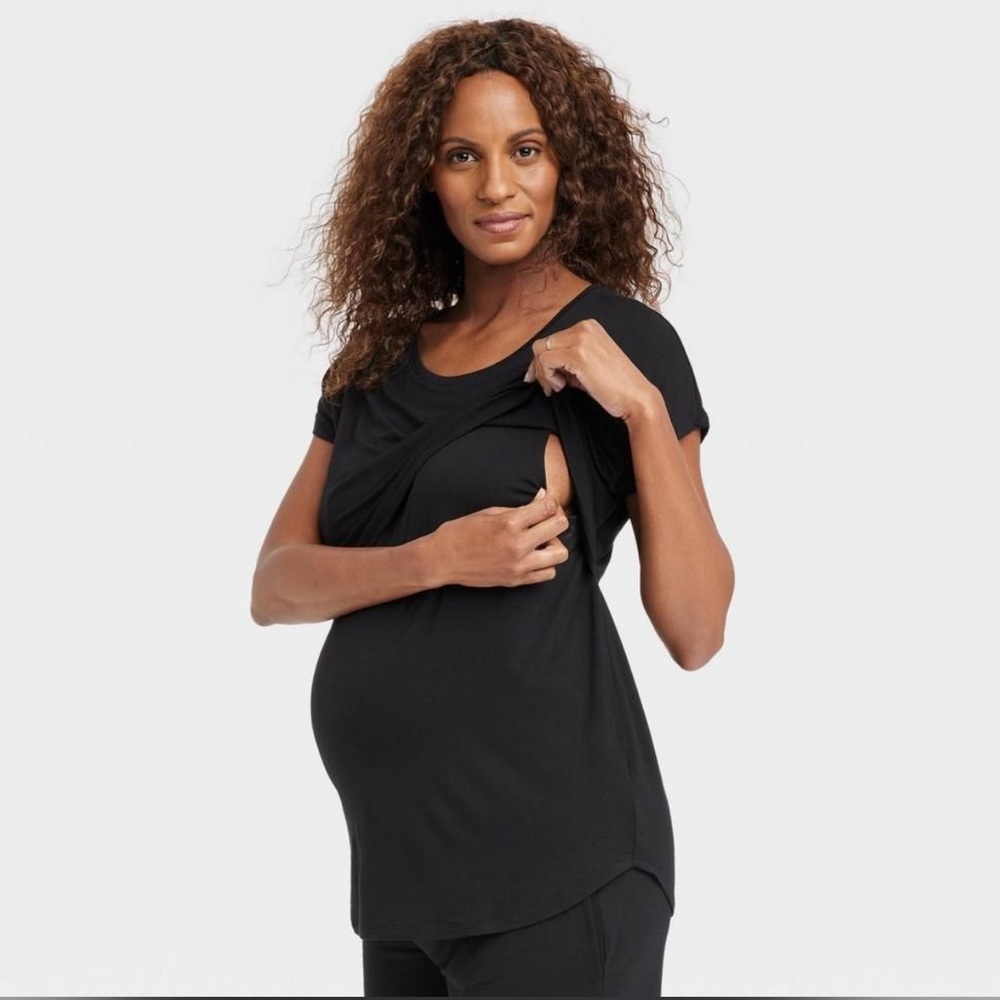 Isabel Maternity by Ingrid & Isabel Black Short-Sleeve Nursing Top and Shorts PJ